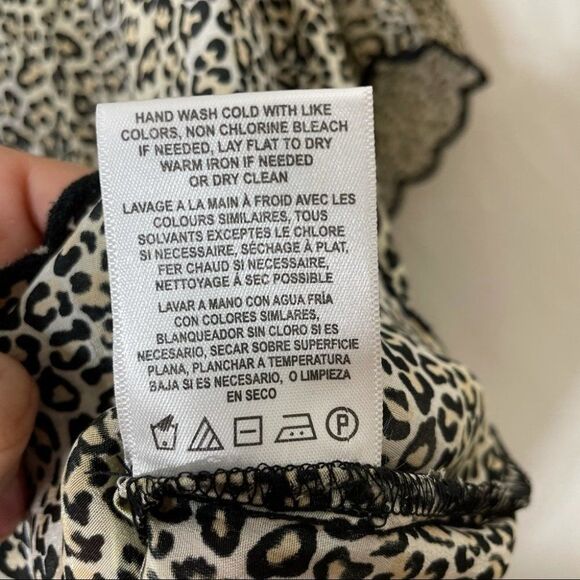 Graham & Spencer Olivia Leopard Printed Blouse - Picture 10 of 13